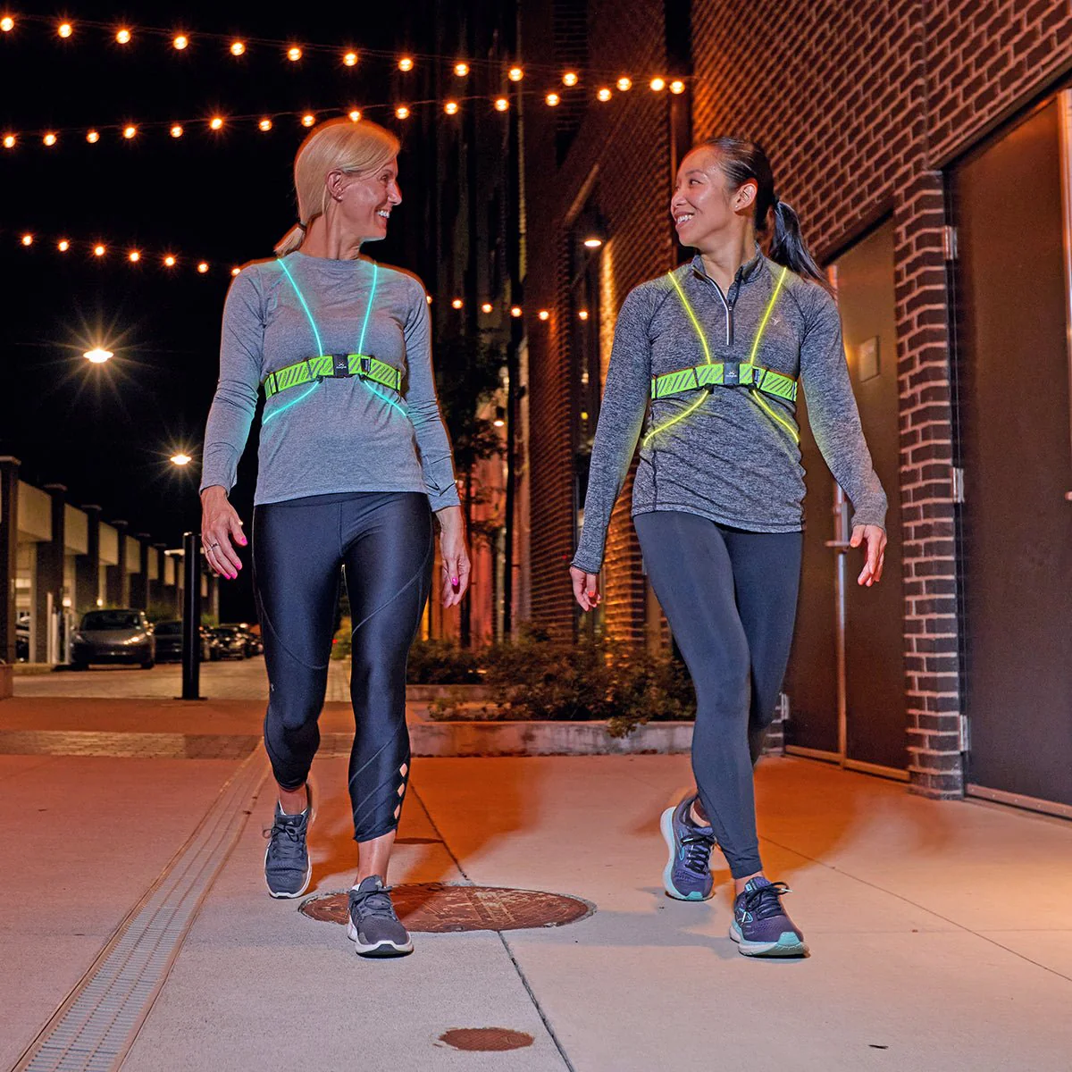Noxgear Tracer2 360 Visibility Multicolor Reflective LED Running Vest - Image 7